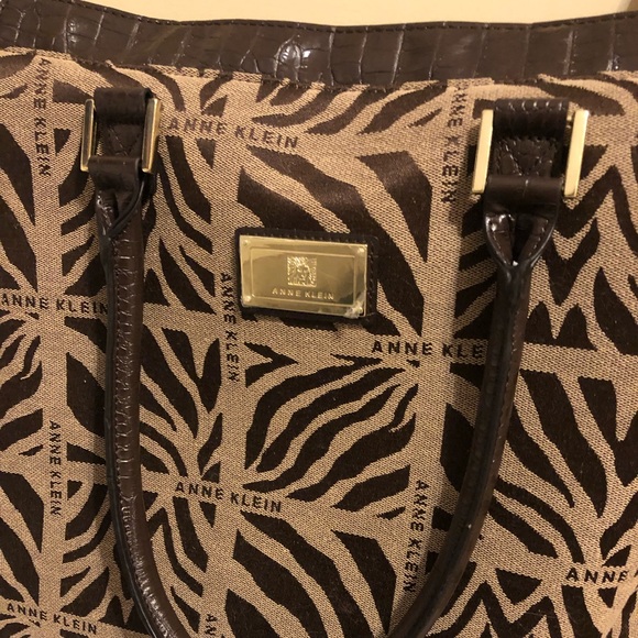 Anne Klein Travel Tote - Picture 1 of 4